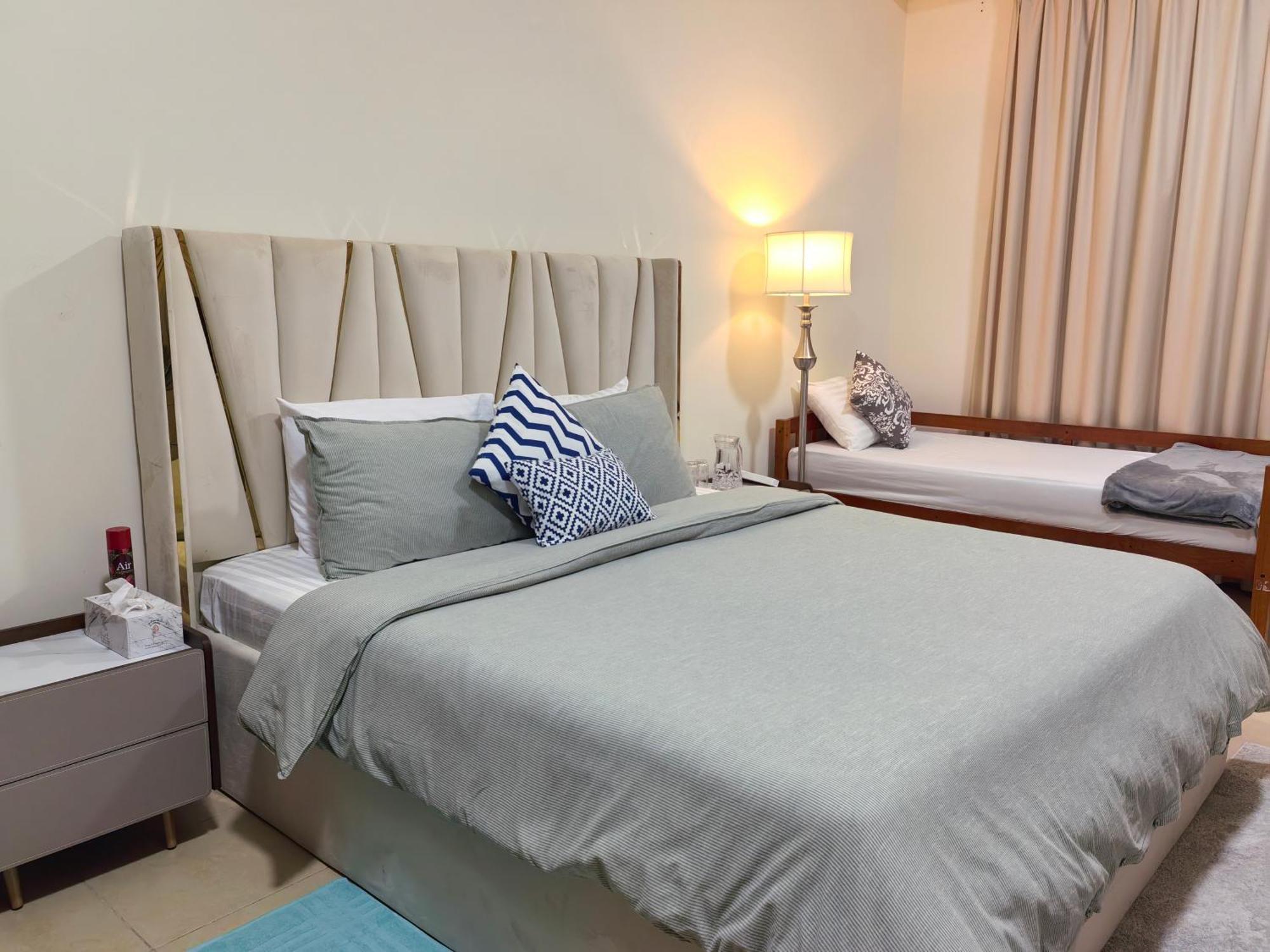 Ahlan New Horizon Jbr Hotel Dubai Ngoại thất bức ảnh